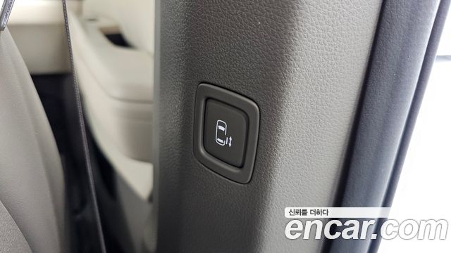 Kia Carnival (IV) Gasoline 7-Seater Hi Limousine Signature 2024 — фото 29