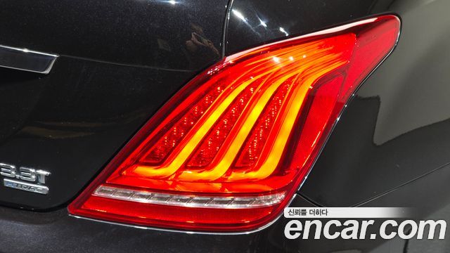 Genesis EQ900 3.3 T-GDI AWD Premiun Luxury 2018 — фото 23