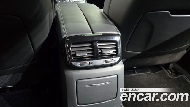 Genesis EQ900 3.3 T-GDI AWD Premiun Luxury 2018 — фото 32