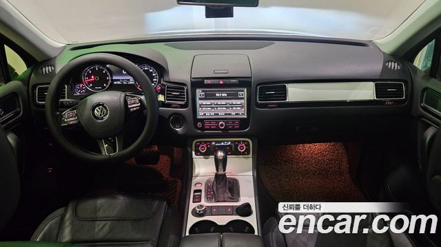 Volkswagen Touareg V6 3.0 TDI Bluemotion 7P5 2014 — фото 10