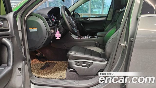 Volkswagen Touareg V6 3.0 TDI Bluemotion 7P5 2014 — фото 15