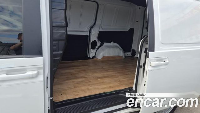 Hyundai Staria Cargo 3-Seater Smart 2022 — фото 8