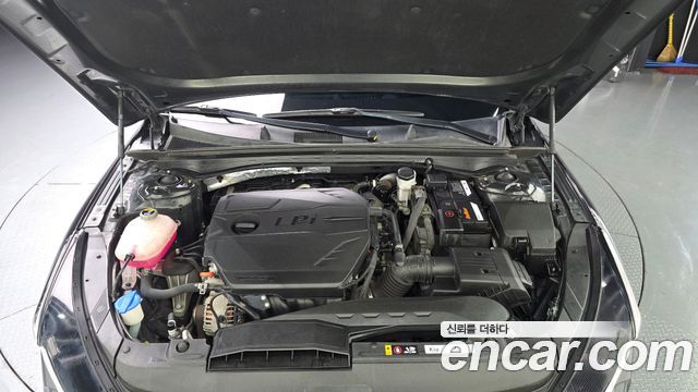 Kia K5 (III) 2.0 LPI Signature 2022 — фото 6