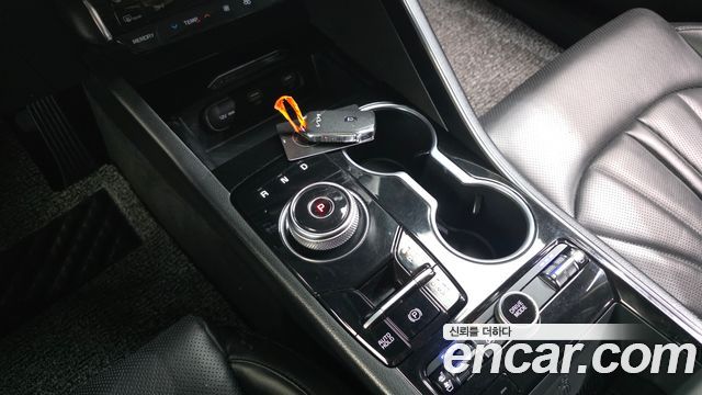 Kia K5 (III) 2.0 LPI Signature 2022 — фото 9
