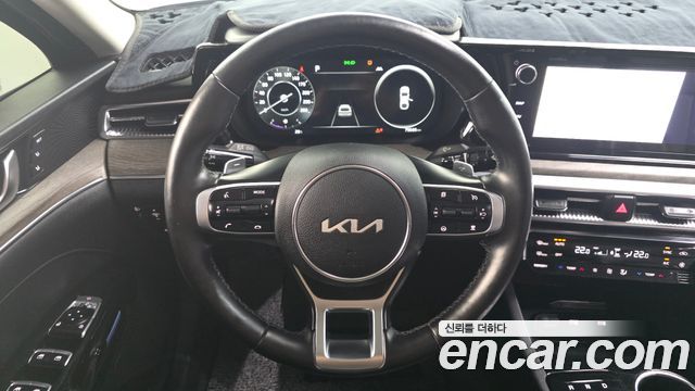 Kia K5 (III) 2.0 LPI Signature 2022 — фото 13