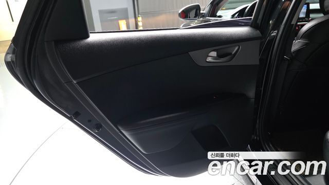 Kia K3 Standard 2021 — фото 25