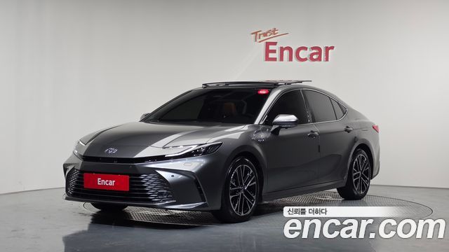 Toyota Camry (XV80) 2.5 XLE Premium Hybrid 2025 — фото 1
