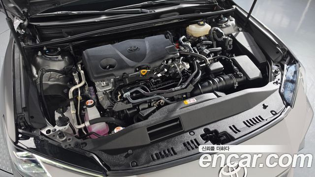 Toyota Camry (XV80) 2.5 XLE Premium Hybrid 2025 — фото 6