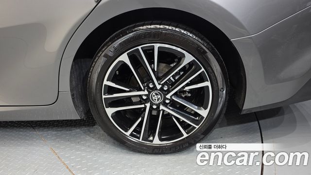 Toyota Camry (XV80) 2.5 XLE Premium Hybrid 2025 — фото 27