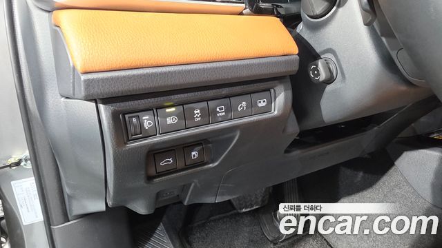 Toyota Camry (XV80) 2.5 XLE Premium Hybrid 2025 — фото 34