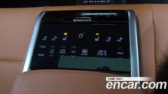 Toyota Camry (XV80) 2.5 XLE Premium Hybrid 2025 — фото 41