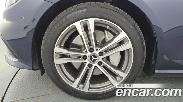 Mercedes-Benz E-Class (W213) E350 4MATIC Avantgarde 2022 — фото 5