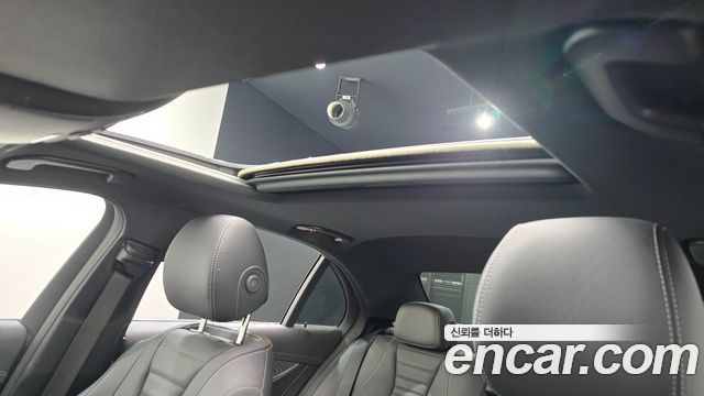 Mercedes-Benz E-Class (W213) E350 4MATIC Avantgarde 2022 — фото 17