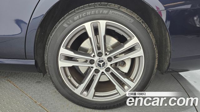 Mercedes-Benz E-Class (W213) E350 4MATIC Avantgarde 2022 — фото 21
