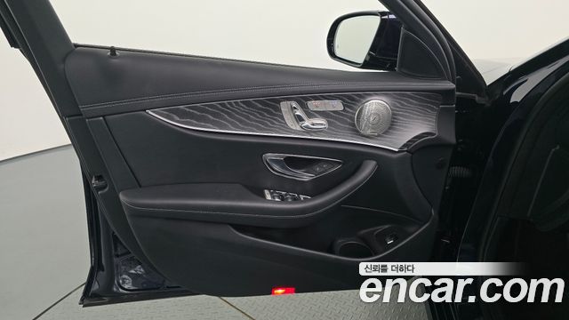 Mercedes-Benz E-Class (W213) E350 4MATIC Avantgarde 2022 — фото 24