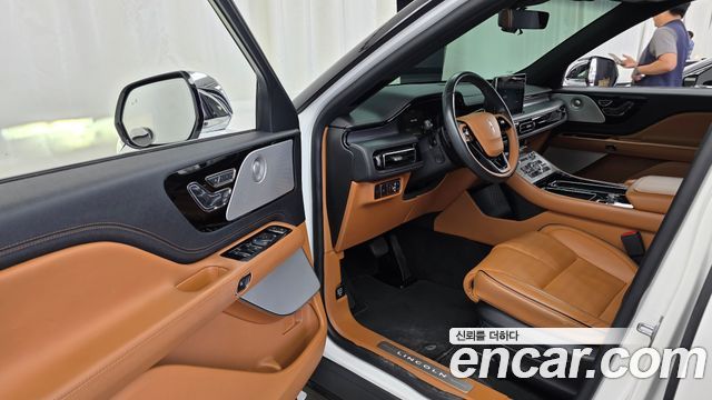 Lincoln Aviator (II) 3.0 Black Label AWD 2022 — фото 10