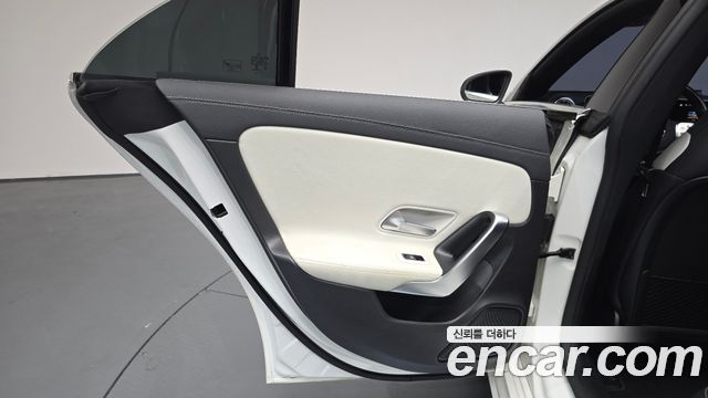 Mercedes-Benz CLA-Class (C118) CLA250 4MATIC 2020 — фото 25