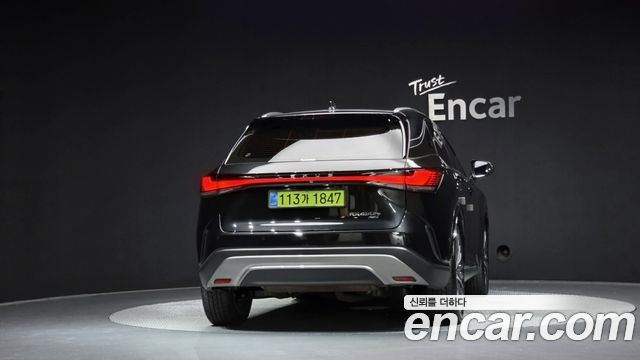 Lexus RX450h+ (V) Luxury 2025 — фото 4