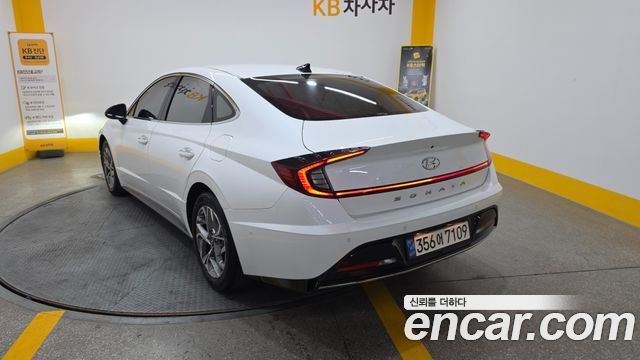 Hyundai Sonata (DN8) 2.0 Premium Plus 2022 — фото 2