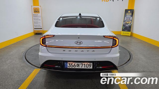 Hyundai Sonata (DN8) 2.0 Premium Plus 2022 — фото 4