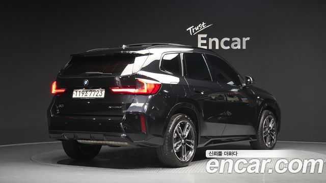 BMW X1 (U11) xDrive 20i M Sport 2025 — фото 2