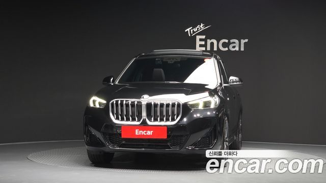 BMW X1 (U11) xDrive 20i M Sport 2025 — фото 3