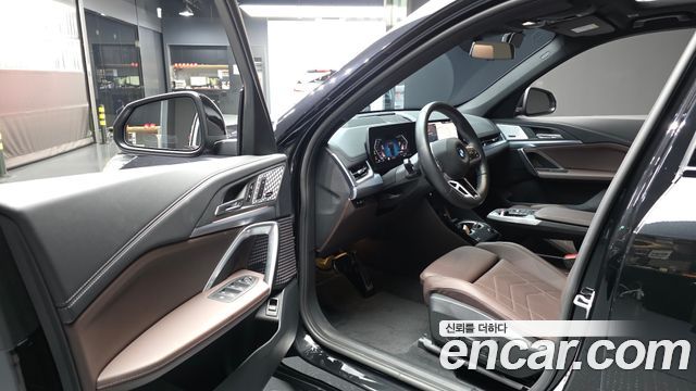BMW X1 (U11) xDrive 20i M Sport 2025 — фото 10
