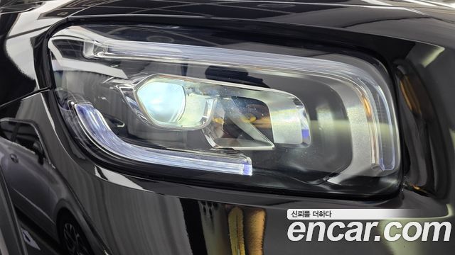 Mercedes-Benz GLB-Class (X247) AMG GLB35 4MATIC 2023 — фото 22