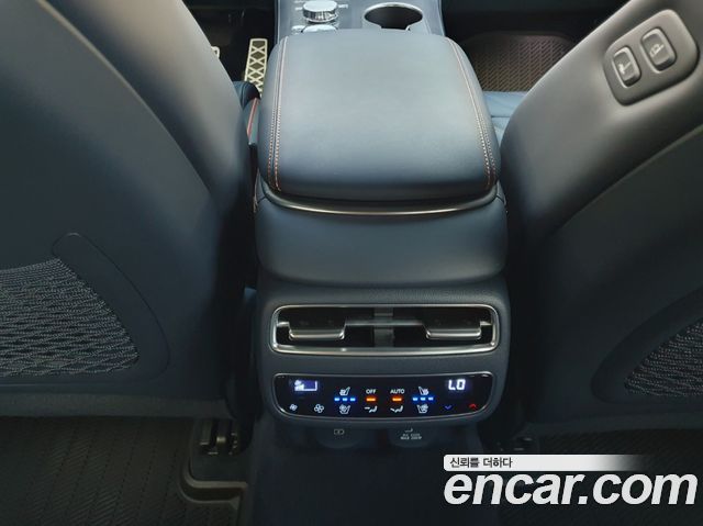 Genesis GV70 3.5T Gasoline AWD 2026 — фото 7
