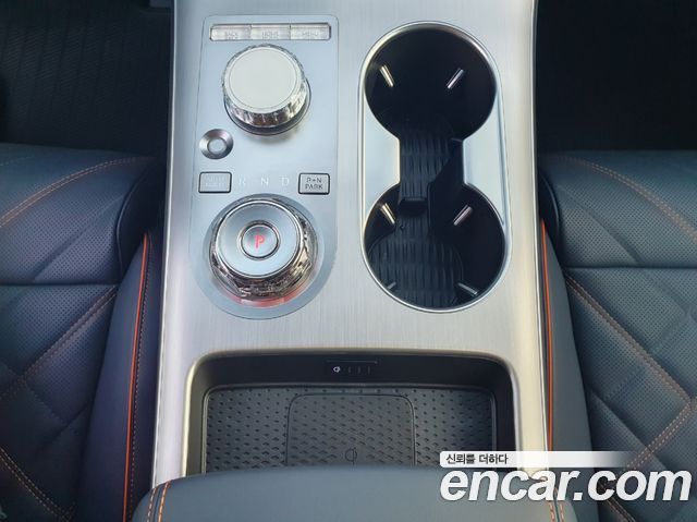 Genesis GV70 3.5T Gasoline AWD 2026 — фото 9