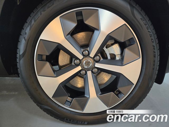 Volvo XC40 B4 Ultra Bright 2026 — фото 5