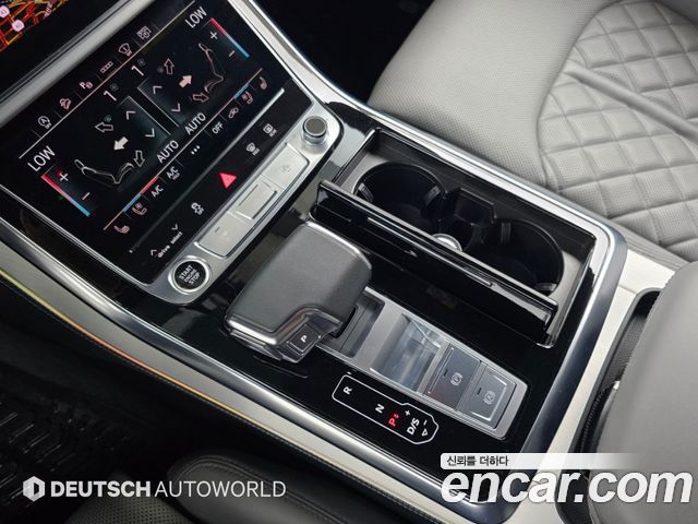 Audi Q8 (4M) 55 TFSI Quattro Premium 2023 — фото 9