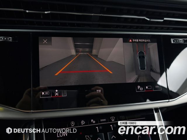 Audi Q8 (4M) 55 TFSI Quattro Premium 2023 — фото 19