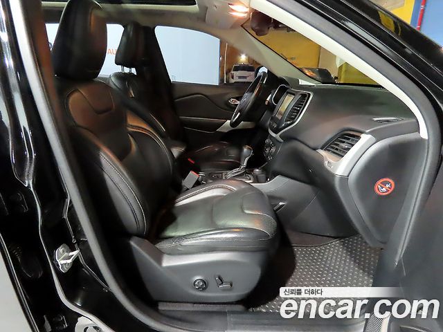 Jeep Cherokee (KL) 2.2 Diesel Limited 4WD 2017 — фото 8