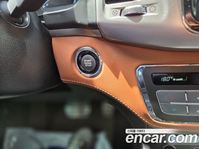KG Mobility (SsangYong) Rexton Sports Khan Diesel 2.2 4WD Professional S (5-Link) 2019 — фото 9
