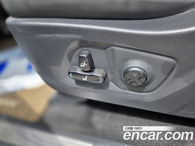 KG Mobility (SsangYong) Rexton Sports Khan Diesel 2.2 4WD Professional S (5-Link) 2019 — фото 18