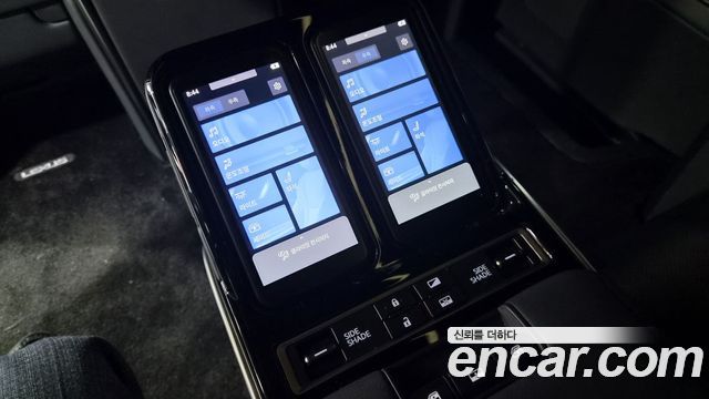 Lexus LM (II) 500h Royal 2025 — фото 17