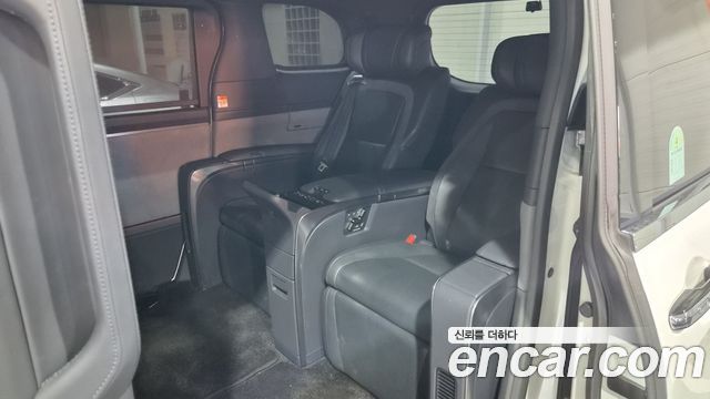 Lexus LM (II) 500h Royal 2025 — фото 20