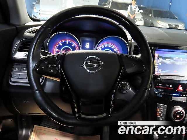 KG Mobility (SsangYong) Tivoli Diesel LX 2WD 2017 — фото 10