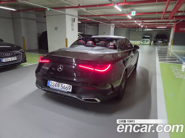 Mercedes-Benz CLE-Class (C236) CLE200 Cabriolet 2025 — фото 6