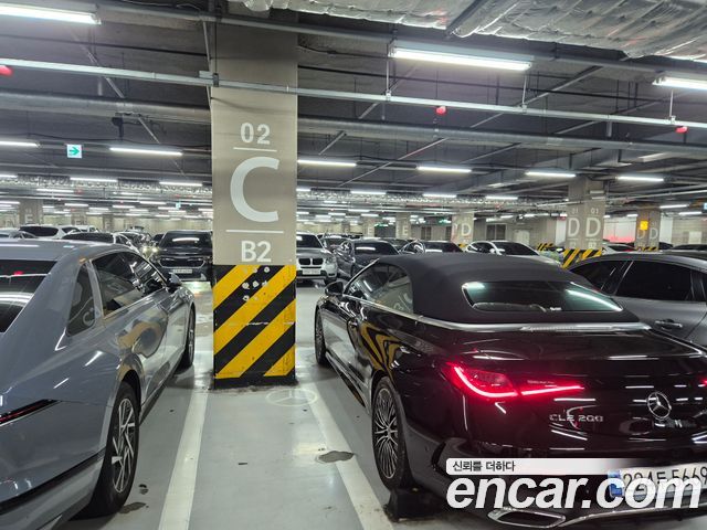 Mercedes-Benz CLE-Class (C236) CLE200 Cabriolet 2025 — фото 9