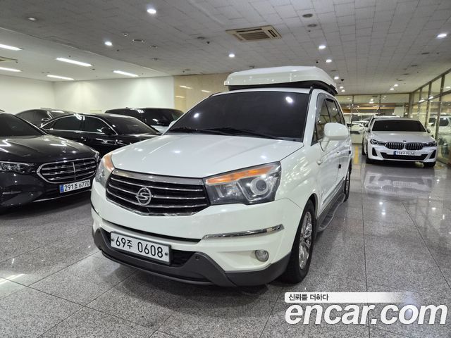 KG Mobility (SsangYong) Korando Turismo 4WD Outdoor Edition 9-seater