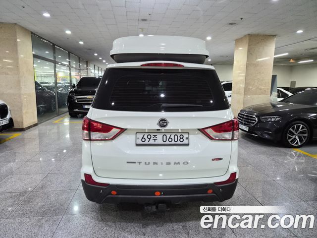 KG Mobility (SsangYong) Korando Turismo 4WD Outdoor Edition 9-seater 2016 — фото 4