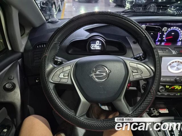 KG Mobility (SsangYong) Korando Turismo 4WD Outdoor Edition 9-seater 2016 — фото 8
