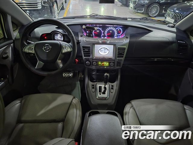 KG Mobility (SsangYong) Korando Turismo 4WD Outdoor Edition 9-seater 2016 — фото 9