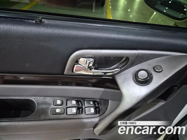 KG Mobility (SsangYong) Korando Turismo 4WD Outdoor Edition 9-seater 2016 — фото 20