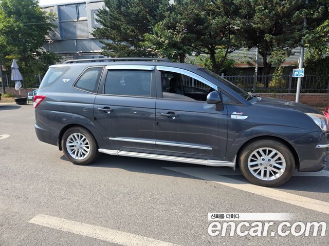 KG Mobility (SsangYong) Korando Turismo 4WD GT 11-seater 2014 — фото 3