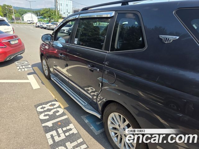 KG Mobility (SsangYong) Korando Turismo 4WD GT 11-seater 2014 — фото 6