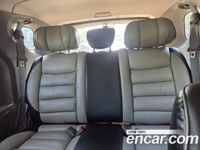 KG Mobility (SsangYong) Korando Turismo 4WD GT 11-seater 2014 — фото 20