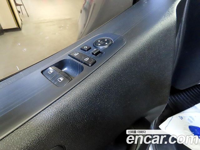 Hyundai Staria Cargo 3-Seater Modern 2022 — фото 17